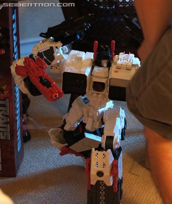BotCon 2013: Hasbro Display: Generations - Transformers Event: DSC06611a