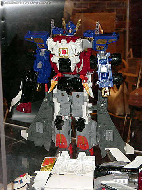 BotCon 2002: Hasbro's Display Table - Transformers Event: Botcon-2002-hasbro024