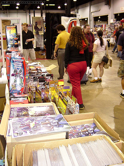 OTFCC 2004: Day 3: Sunday - Transformers Event: The SEIBERTRON.com dealer table