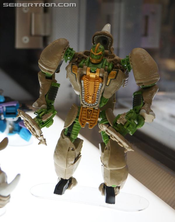 BotCon 2013: Upcoming Transformers Generations products revealed - Transformers Event: DSC06798a