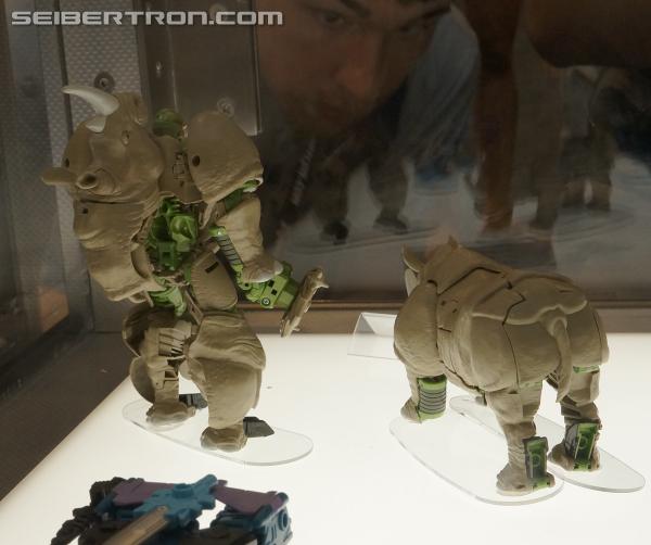 BotCon 2013: Upcoming Transformers Generations products revealed - Transformers Event: DSC06820a