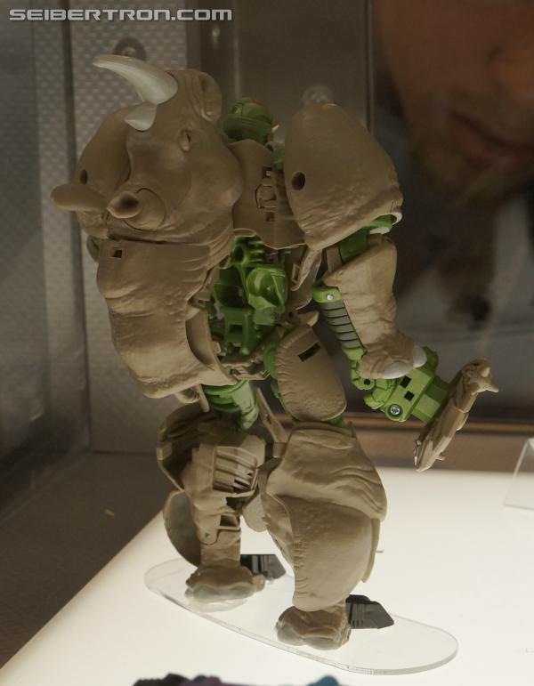 BotCon 2013: Upcoming Transformers Generations products revealed - Transformers Event: DSC06821a