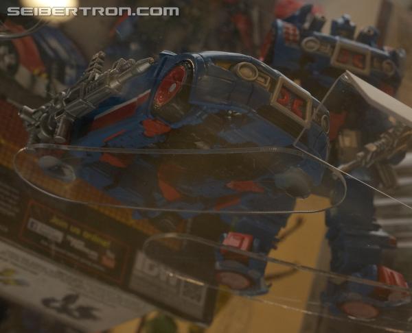 BotCon 2013: Upcoming Transformers Generations products revealed - Transformers Event: DSC06823