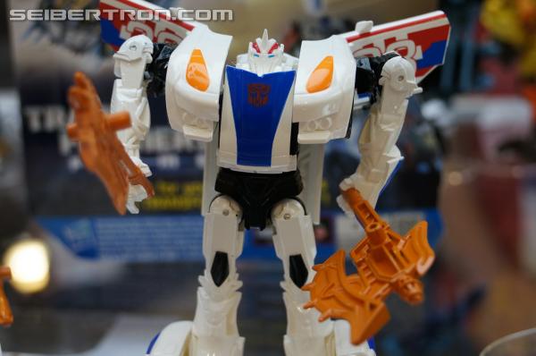 BotCon 2013: Upcoming Transformers Prime Beast Hunters products - Transformers Event: DSC06830