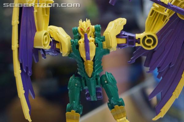 BotCon 2013: Upcoming Transformers Prime Beast Hunters products - Transformers Event: DSC06840
