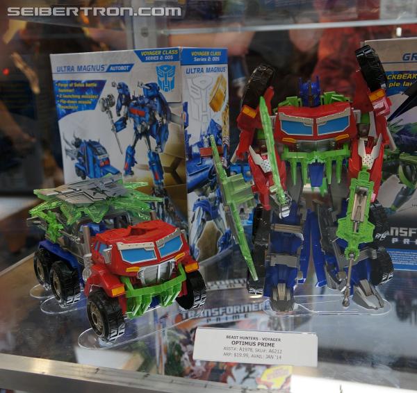 BotCon 2013 - Upcoming Transformers Prime Beast Hunters products