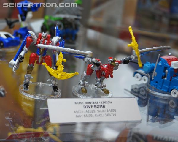Transformers News: BotCon 2013 Coverage: Transformers Prime Beast Hunters on Display BotCon 2013 Coverage: Transformers Prime Beast Hunters on Display