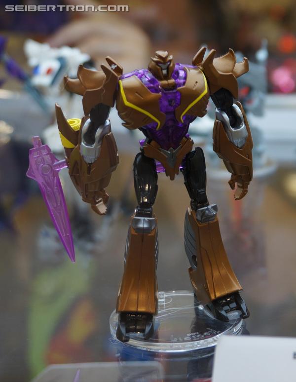 Transformers News: BotCon 2013 Coverage: Transformers Prime Beast Hunters on Display BotCon 2013 Coverage: Transformers Prime Beast Hunters on Display