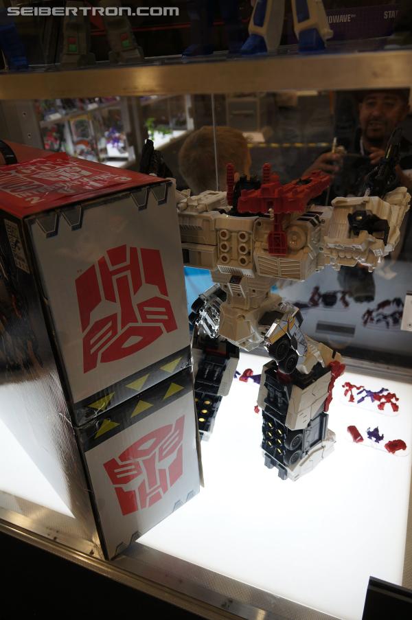 BotCon 2013 - Hasbro Display: San Diego Comic-Con 2013 Exclusives