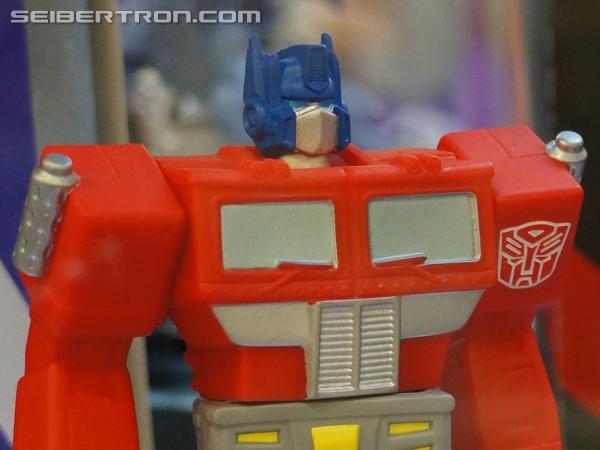 BotCon 2013: Hasbro Display: San Diego Comic-Con 2013 Exclusives - Transformers Event: DSC07181a