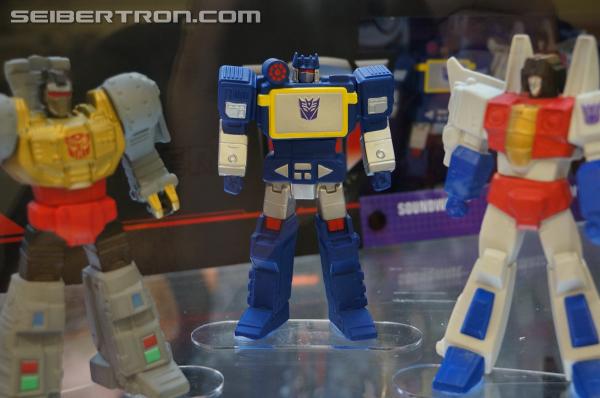 BotCon 2013: Hasbro Display: San Diego Comic-Con 2013 Exclusives - Transformers Event: DSC07183