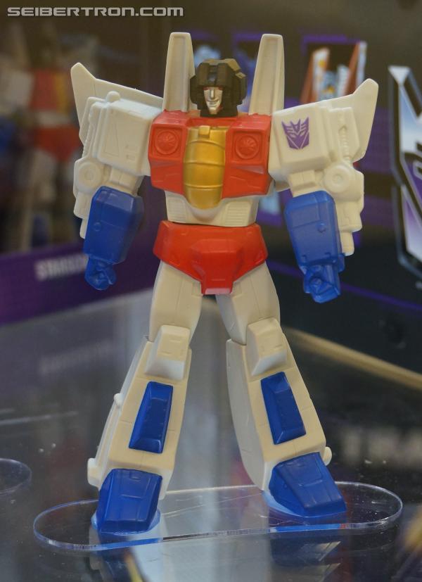 BotCon 2013: Hasbro Display: San Diego Comic-Con 2013 Exclusives - Transformers Event: DSC07184a