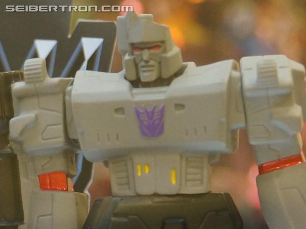 BotCon 2013: Hasbro Display: San Diego Comic-Con 2013 Exclusives - Transformers Event: DSC07185b