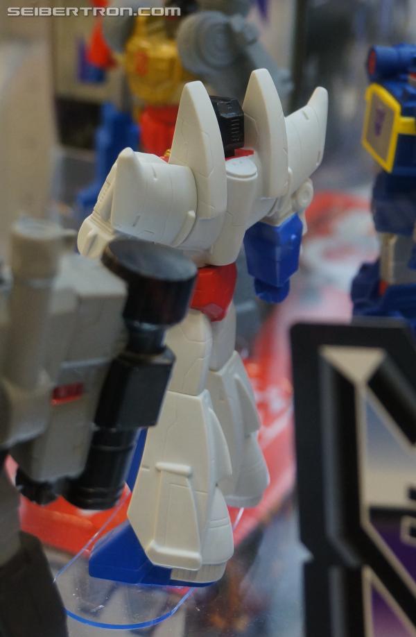 BotCon 2013: Hasbro Display: San Diego Comic-Con 2013 Exclusives - Transformers Event: DSC07189