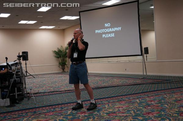 BotCon 2013: Panels: Hasbro, Club and Rescue Bots - Transformers Event: DSC06751