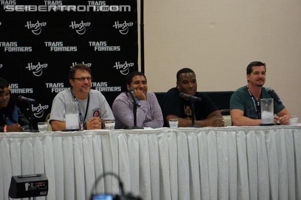 BotCon 2013: Panels: Hasbro, Club and Rescue Bots - Transformers Event: DSC06904