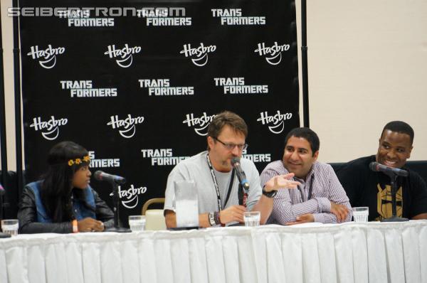 BotCon 2013: Panels: Hasbro, Club and Rescue Bots - Transformers Event: DSC06918
