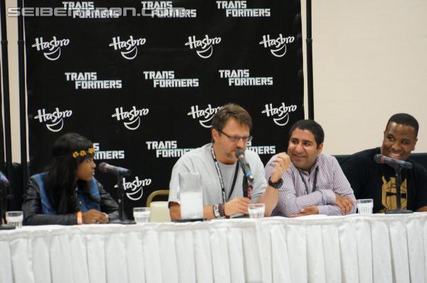 BotCon 2013: Panels: Hasbro, Club and Rescue Bots - Transformers Event: DSC06919