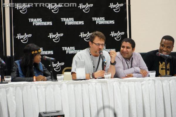 BotCon 2013: Panels: Hasbro, Club and Rescue Bots - Transformers Event: DSC06921