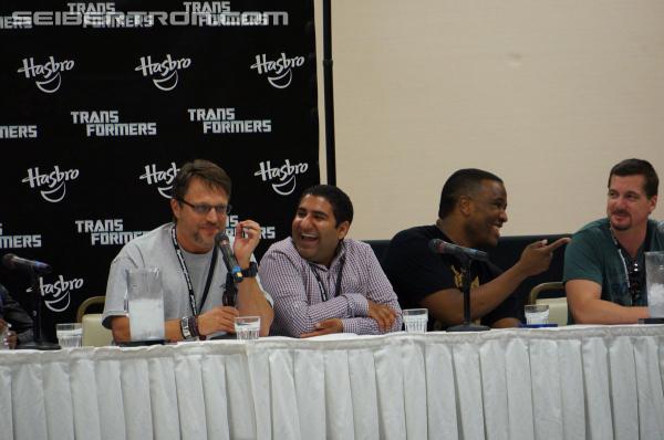 BotCon 2013: Panels: Hasbro, Club and Rescue Bots - Transformers Event: DSC06926