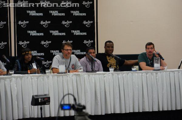 BotCon 2013: Panels: Hasbro, Club and Rescue Bots - Transformers Event: DSC06942