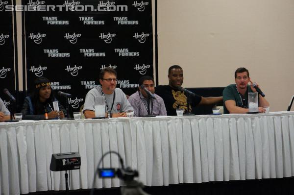 BotCon 2013: Panels: Hasbro, Club and Rescue Bots - Transformers Event: DSC06943