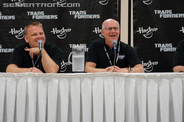 BotCon 2013: Panels: Hasbro, Club and Rescue Bots - Transformers Event: DSC07095
