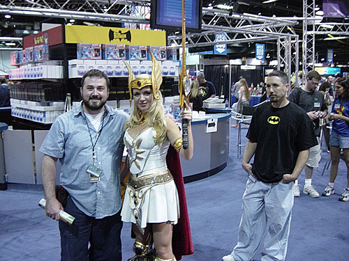 Wizard World 2004 - Transformers Event: Seibertron (Ryan) and She-Ra: "Stand aside Batboy - she's mine!" (damn she's hot!!!)