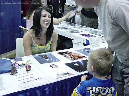 Wizard World 2004 - Transformers Event: Orli Shoshan from Star Wars: Episode II as the Jedi Warrior "Shaak Ti" - yes she was really hot!!!