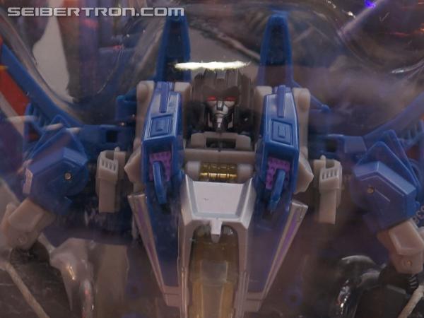 SDCC 2013: Hasbro Display: Transformers Generations (Preview Night) - Transformers Event: DSC02898a