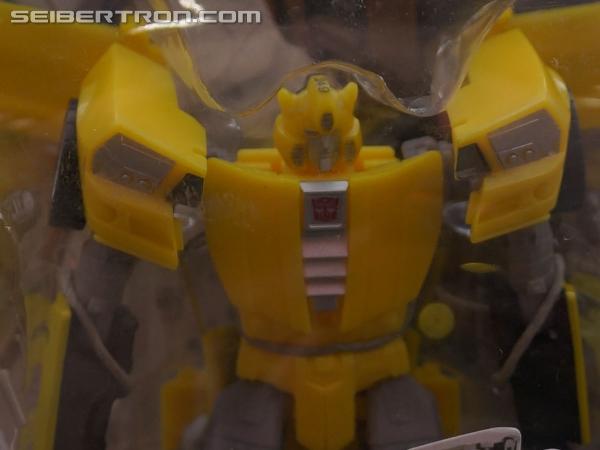 SDCC 2013: Hasbro Display: Transformers Generations (Preview Night) - Transformers Event: DSC02900a