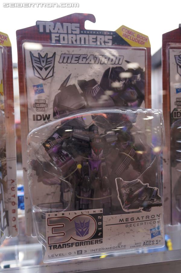SDCC 2013: Hasbro Display: Transformers Generations (Preview Night) - Transformers Event: DSC02901