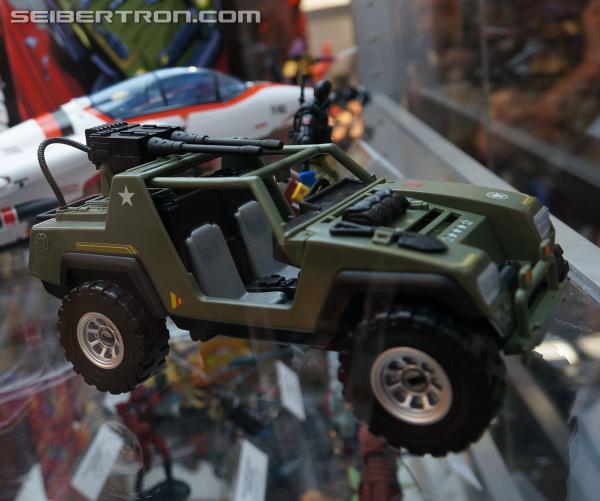 SDCC 2013: Hasbro Display: SDCC Transformers Exclusives - Transformers Event: DSC02926a