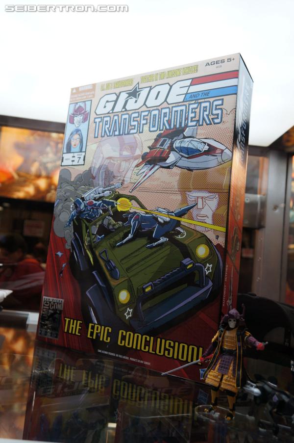 SDCC 2013: Hasbro Display: SDCC Transformers Exclusives - Transformers Event: DSC02942