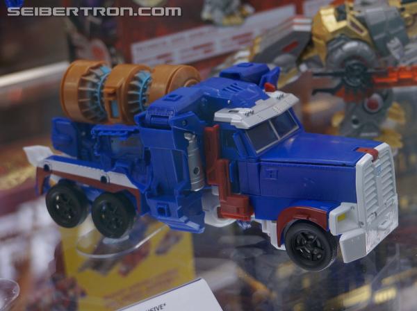 SDCC 2013 - Hasbro Display: Masterpieces, Platinum Editions, and Linkin Park Soundwave