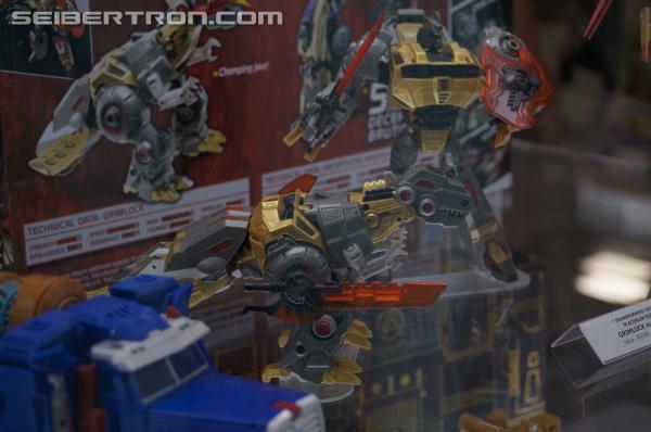 SDCC 2013 - Hasbro Display: Masterpieces, Platinum Editions, and Linkin Park Soundwave