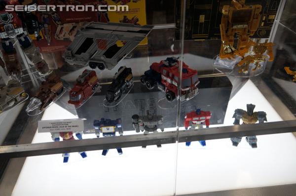 SDCC 2013 - Hasbro Display: Masterpieces, Platinum Editions, and Linkin Park Soundwave