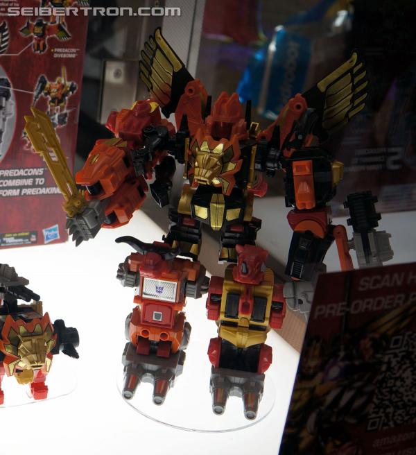 SDCC 2013: Hasbro Display: Masterpieces, Platinum Editions, and Linkin Park Soundwave - Transformers Event: DSC02959a