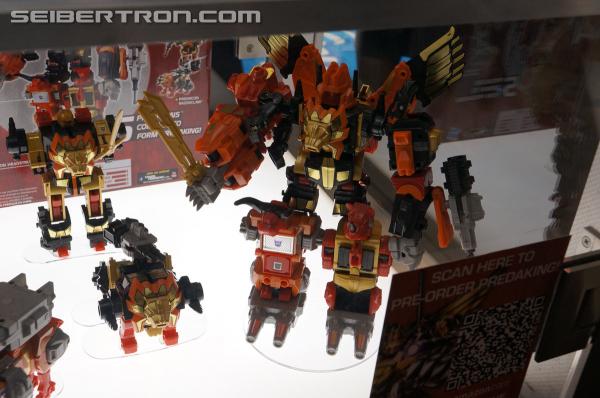 SDCC 2013: Hasbro Display: Masterpieces, Platinum Editions, and Linkin Park Soundwave - Transformers Event: DSC02961