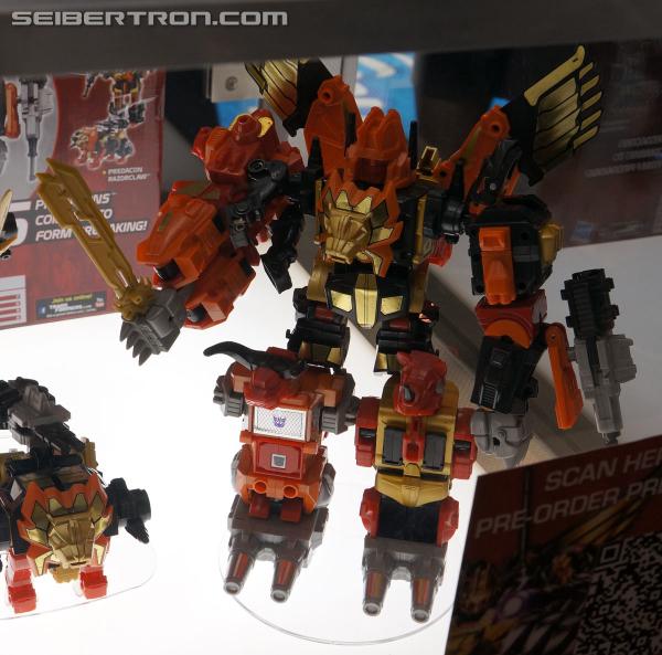 SDCC 2013 - Hasbro Display: Masterpieces, Platinum Editions, and Linkin Park Soundwave