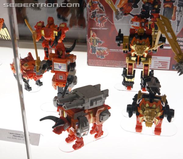 SDCC 2013: Hasbro Display: Masterpieces, Platinum Editions, and Linkin Park Soundwave - Transformers Event: DSC02963a