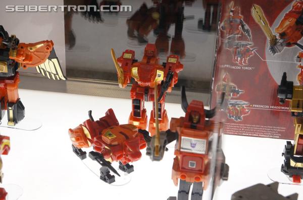 SDCC 2013: Hasbro Display: Masterpieces, Platinum Editions, and Linkin Park Soundwave - Transformers Event: DSC02965