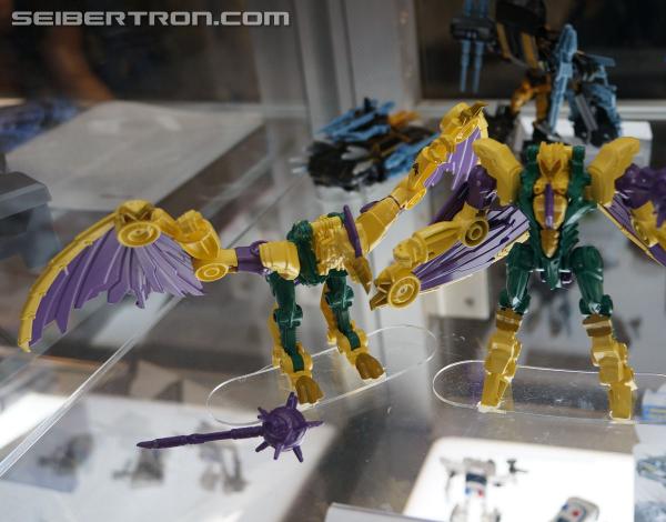 SDCC 2013: Hasbro Display: Transformers Prime Beast Hunters - Transformers Event: DSC02806a