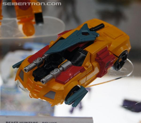 SDCC 2013 - Hasbro Display: Transformers Prime Beast Hunters