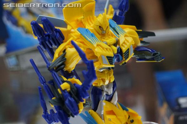 SDCC 2013 - Hasbro Display: Transformers Prime Beast Hunters