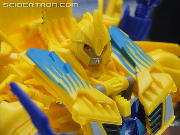 SDCC 2013: Hasbro Display: Transformers Prime Beast Hunters - Transformers Event: DSC02817a