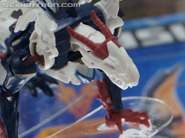 SDCC 2013: Hasbro Display: Transformers Prime Beast Hunters - Transformers Event: DSC02819b