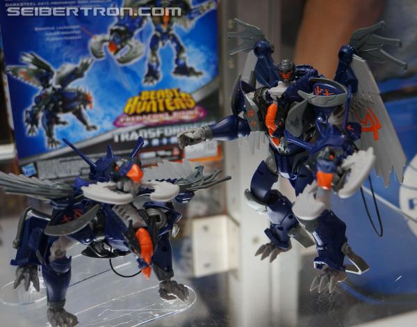 SDCC 2013 Coverage: Preview Night Transformers Prime Beast Hunters Gallery