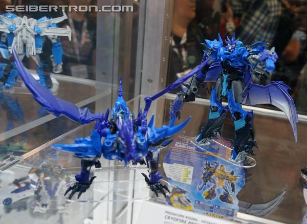 SDCC 2013: Hasbro Display: Transformers Prime Beast Hunters - Transformers Event: DSC02824a