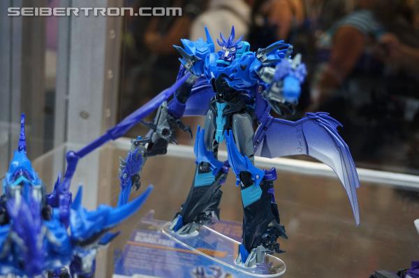 SDCC 2013: Hasbro Display: Transformers Prime Beast Hunters - Transformers Event: DSC02826